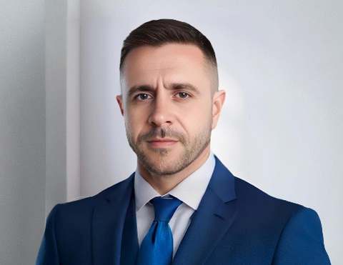 Lewis Piasecki, Consultant Building Surveyor